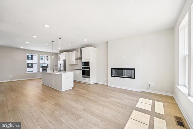 2109 PEACE LILY LN, Frederick, MD 21702