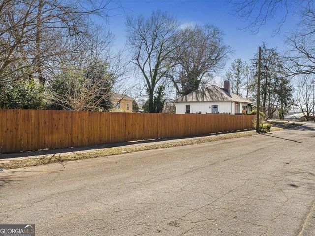 1447 Bryan Avenue, East Point, GA 30344