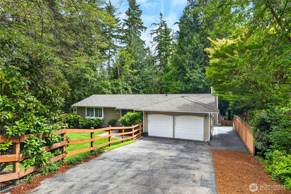 21313 NE 10th Place, Sammamish, WA 98074