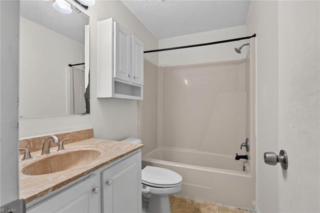 2506 Cove Point PL, Virginia Beach, VA 23454