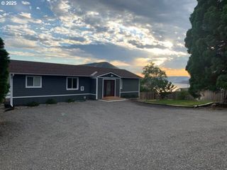 8153 HIGHWAY 14, Lyle, WA 98635