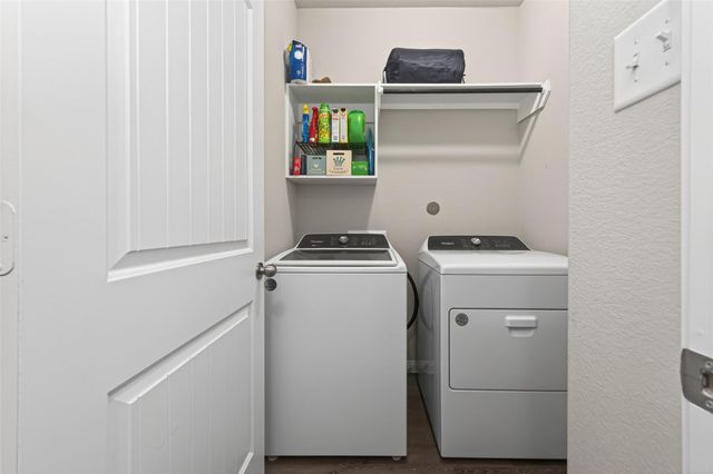 2354 Raider Dr, Conroe, TX 77301