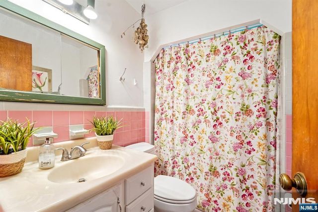 170 Fern Street, Twp Of Washington, NJ 07676