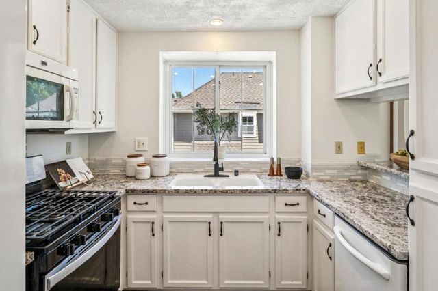 1051 Helm Lane, Foster City, CA 94404