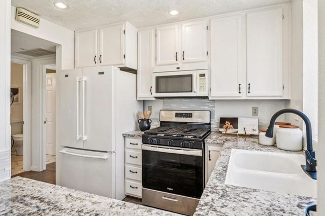 1051 Helm Lane, Foster City, CA 94404