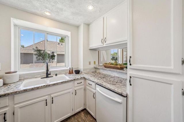 1051 Helm Lane, Foster City, CA 94404