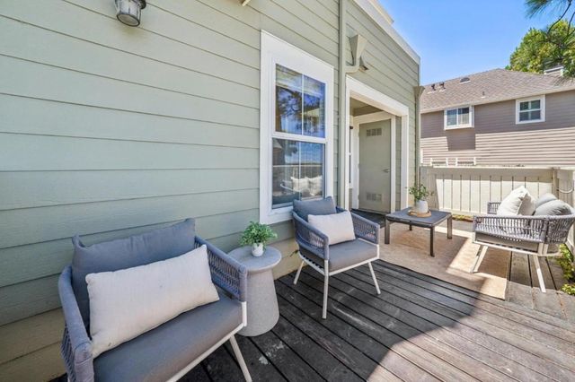 1051 Helm Lane, Foster City, CA 94404