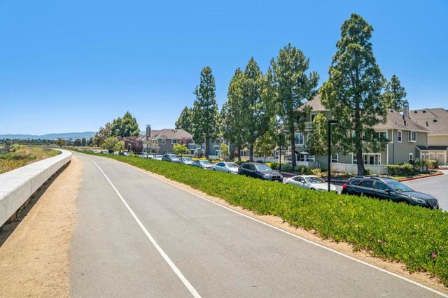 1051 Helm Lane, Foster City, CA 94404