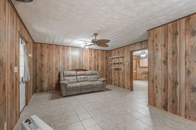 1654 Forest Service Road 524, Crockett, TX 75835