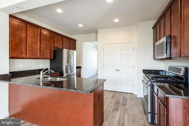 228 PATCHWORK DR, Stephenson, VA 22656