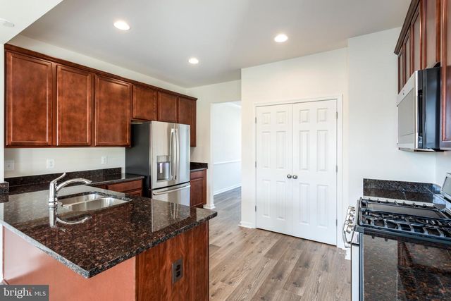 228 PATCHWORK DR, Stephenson, VA 22656