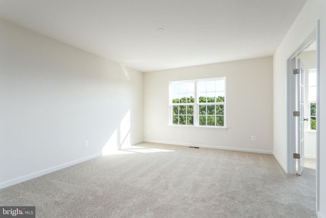 228 PATCHWORK DR, Stephenson, VA 22656