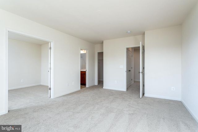 228 PATCHWORK DR, Stephenson, VA 22656