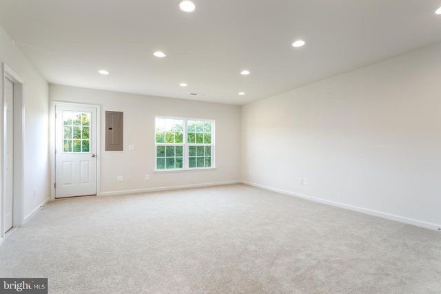 228 PATCHWORK DR, Stephenson, VA 22656