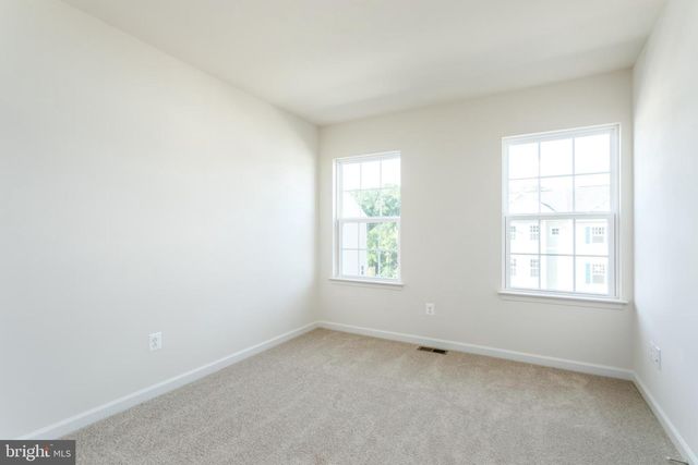 228 PATCHWORK DR, Stephenson, VA 22656