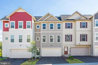 228 PATCHWORK DR, Stephenson, VA 22656
