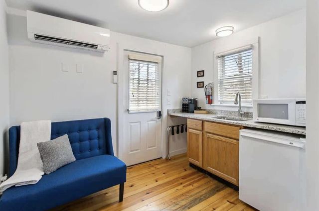 300 N Ferry Street, Douglas, MI 49406