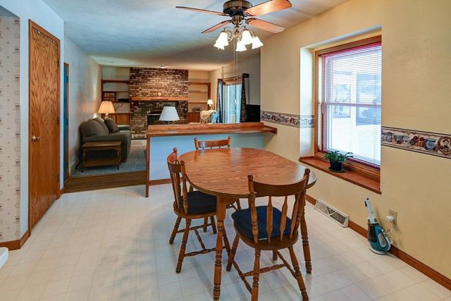 652 Birch Court, Verona, WI 53593