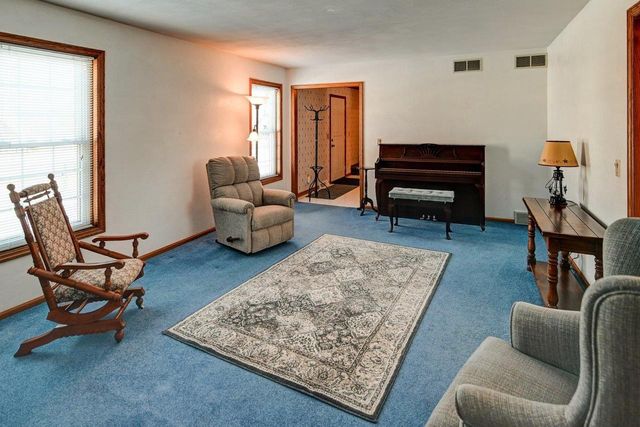 652 Birch Court, Verona, WI 53593