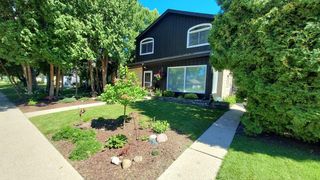 3328 S Honey Creek DRIVE, Milwaukee, WI 53219