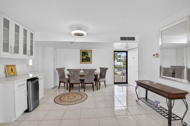 3575 S Ocean Boulevard 205, South Palm Beach, FL 33480