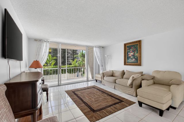 3575 S Ocean Boulevard 205, South Palm Beach, FL 33480