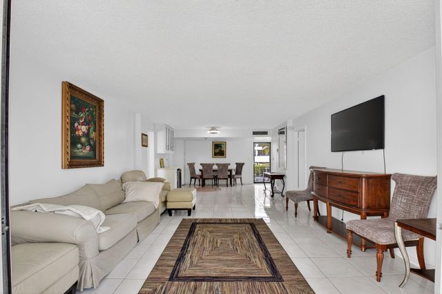 3575 S Ocean Boulevard 205, South Palm Beach, FL 33480
