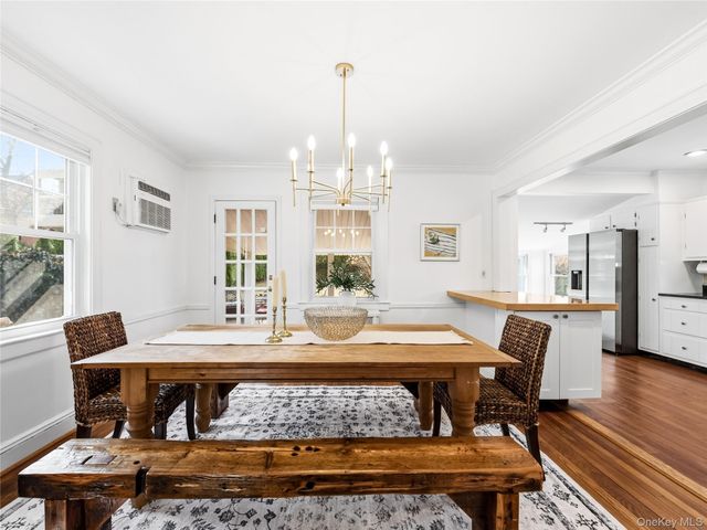 138 Hillcrest Avenue, Manhasset, NY 11030