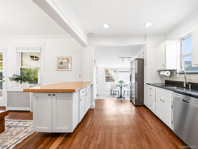 138 Hillcrest Avenue, Manhasset, NY 11030