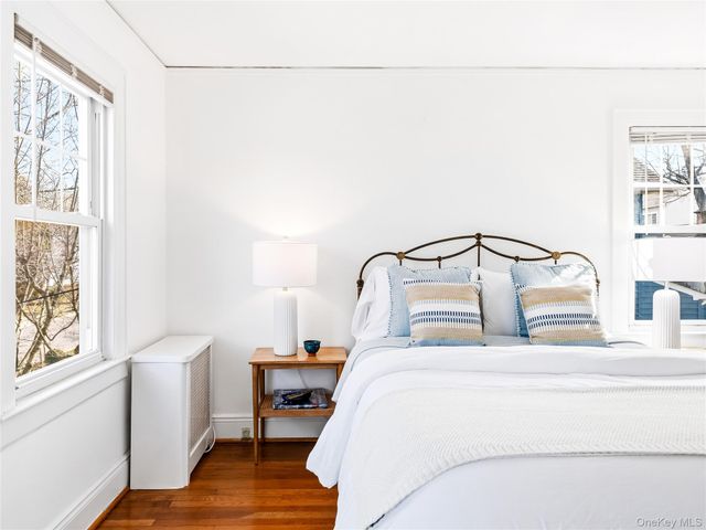 138 Hillcrest Avenue, Manhasset, NY 11030