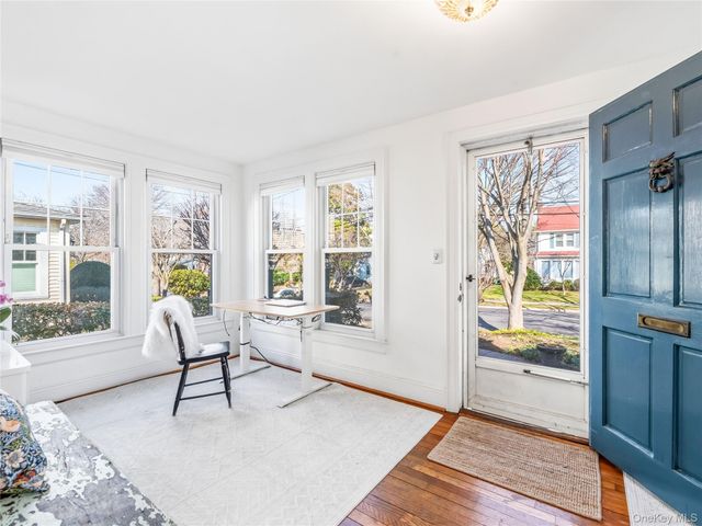 138 Hillcrest Avenue, Manhasset, NY 11030