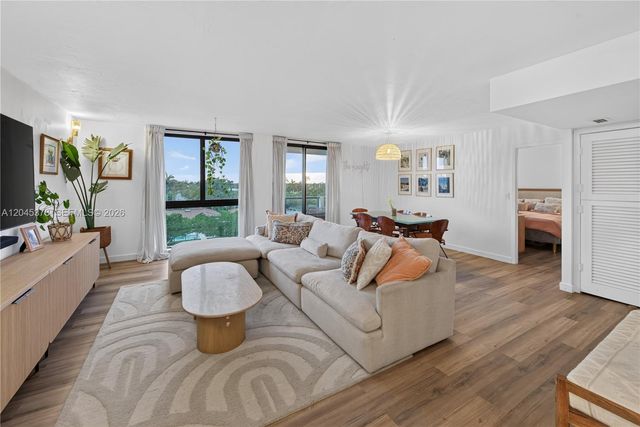 9800 W Bay Harbor Drive 503, Bay Harbor Islands, FL 33154