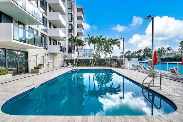 9800 W Bay Harbor Drive 503, Bay Harbor Islands, FL 33154