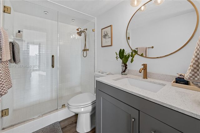 9800 W Bay Harbor Drive 503, Bay Harbor Islands, FL 33154