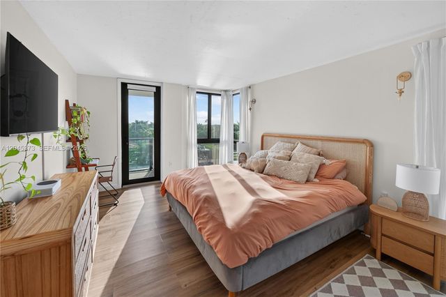 9800 W Bay Harbor Drive 503, Bay Harbor Islands, FL 33154