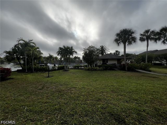 9301 Central Park DR 102, Fort Myers, FL 33919