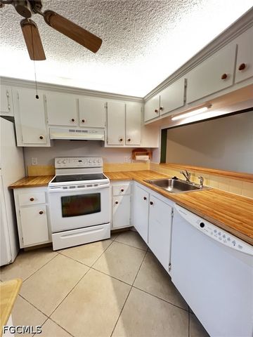 9301 Central Park DR 102, Fort Myers, FL 33919