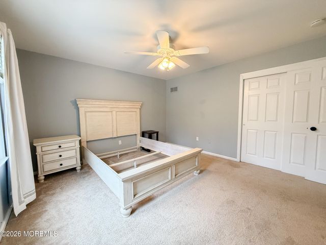 58 Foxwood Run, Middletown, NJ 07748