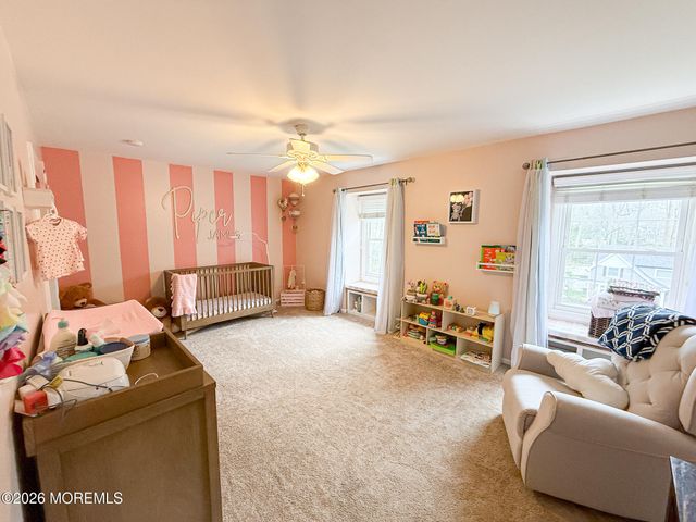 58 Foxwood Run, Middletown, NJ 07748