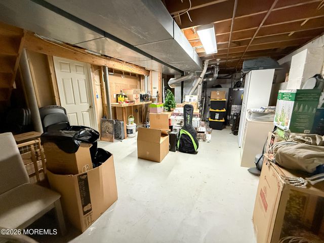 58 Foxwood Run, Middletown, NJ 07748