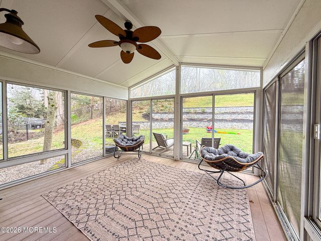 58 Foxwood Run, Middletown, NJ 07748