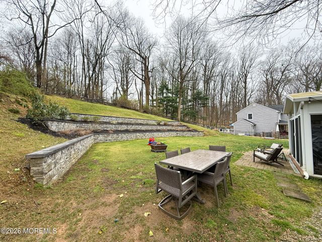 58 Foxwood Run, Middletown, NJ 07748