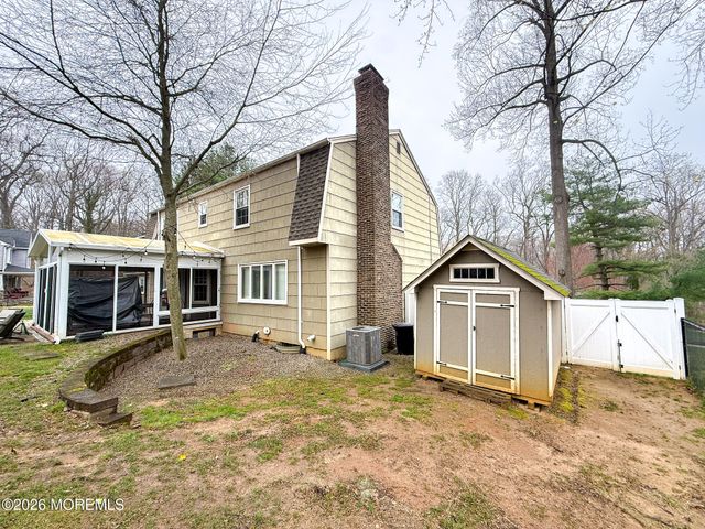 58 Foxwood Run, Middletown, NJ 07748