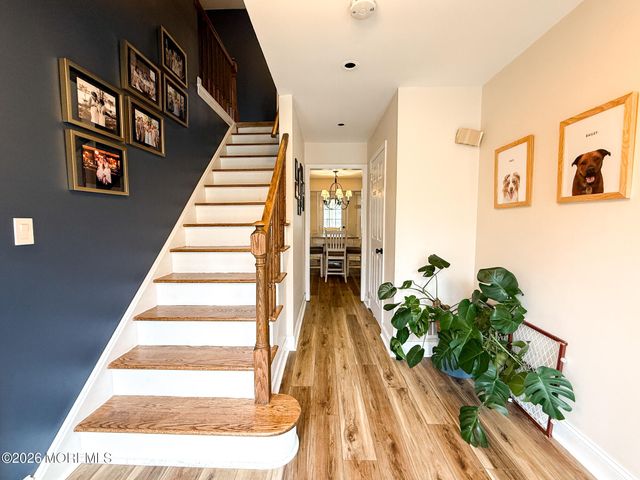 58 Foxwood Run, Middletown, NJ 07748