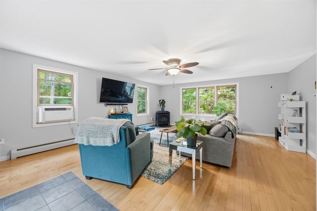 345 Riverdale Road, New Boston, NH 03070