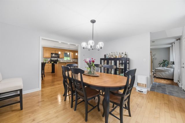 345 Riverdale Road, New Boston, NH 03070