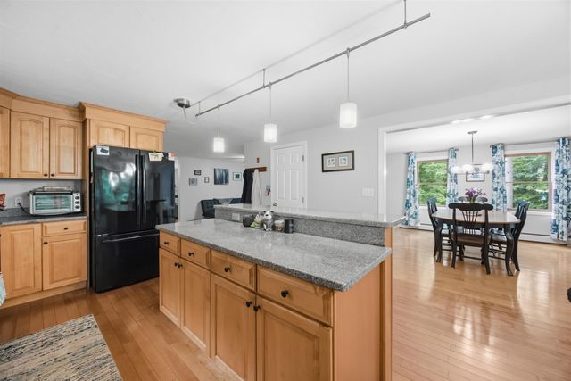 345 Riverdale Road, New Boston, NH 03070