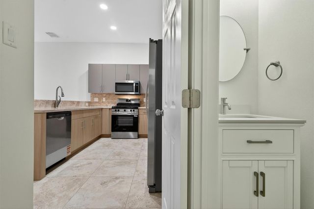 4720 Post Oak Timber Drive 23, Houston, TX 77056