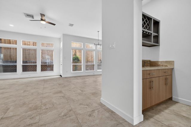 4720 Post Oak Timber Drive 23, Houston, TX 77056