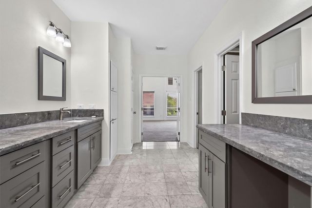 4720 Post Oak Timber Drive 23, Houston, TX 77056